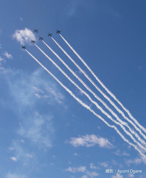 航空自衛隊、ブルーインパルスの展示飛行にユーグレナの国産SAF「サステオ」を初採用