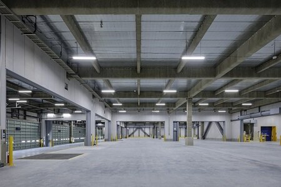 オリックス不動産、100％再エネ活用のロジスティクスセンター完成を発表