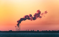アブダビ国営石油（ADNOC）、2030年までにCO2排出量が40％増加見込み　NGO調査